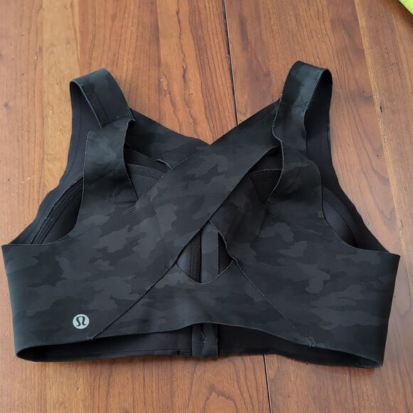 Lululemon Enlite Zip Up Front Black Camo Sports Bra Womens Sz 34D - Picture 5 of 10